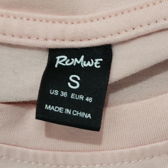 pink tshirt " Don't look back you are not going that way" size small - Picture 4 of 4